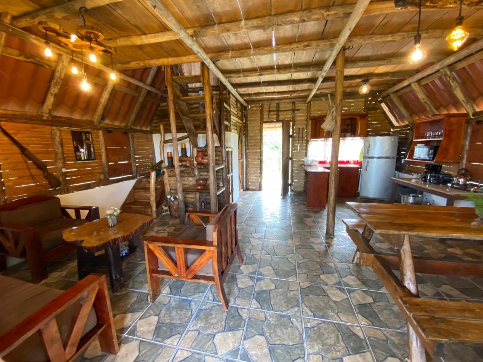 Chalet El Viejo Del Monte